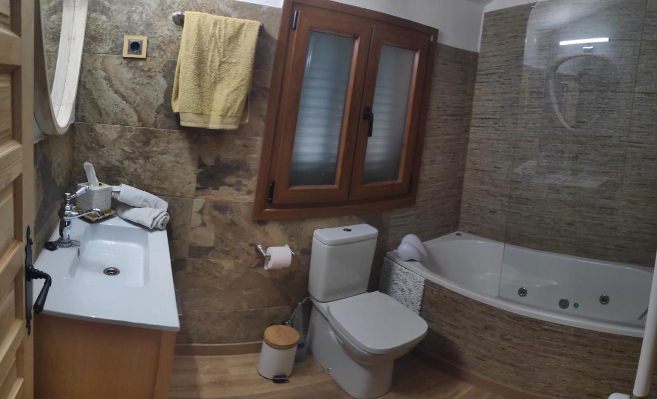 Casa Rural El Eden Del Ungria Caspueñas Kültér fotó